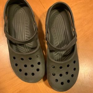 Maryjane Crocs!